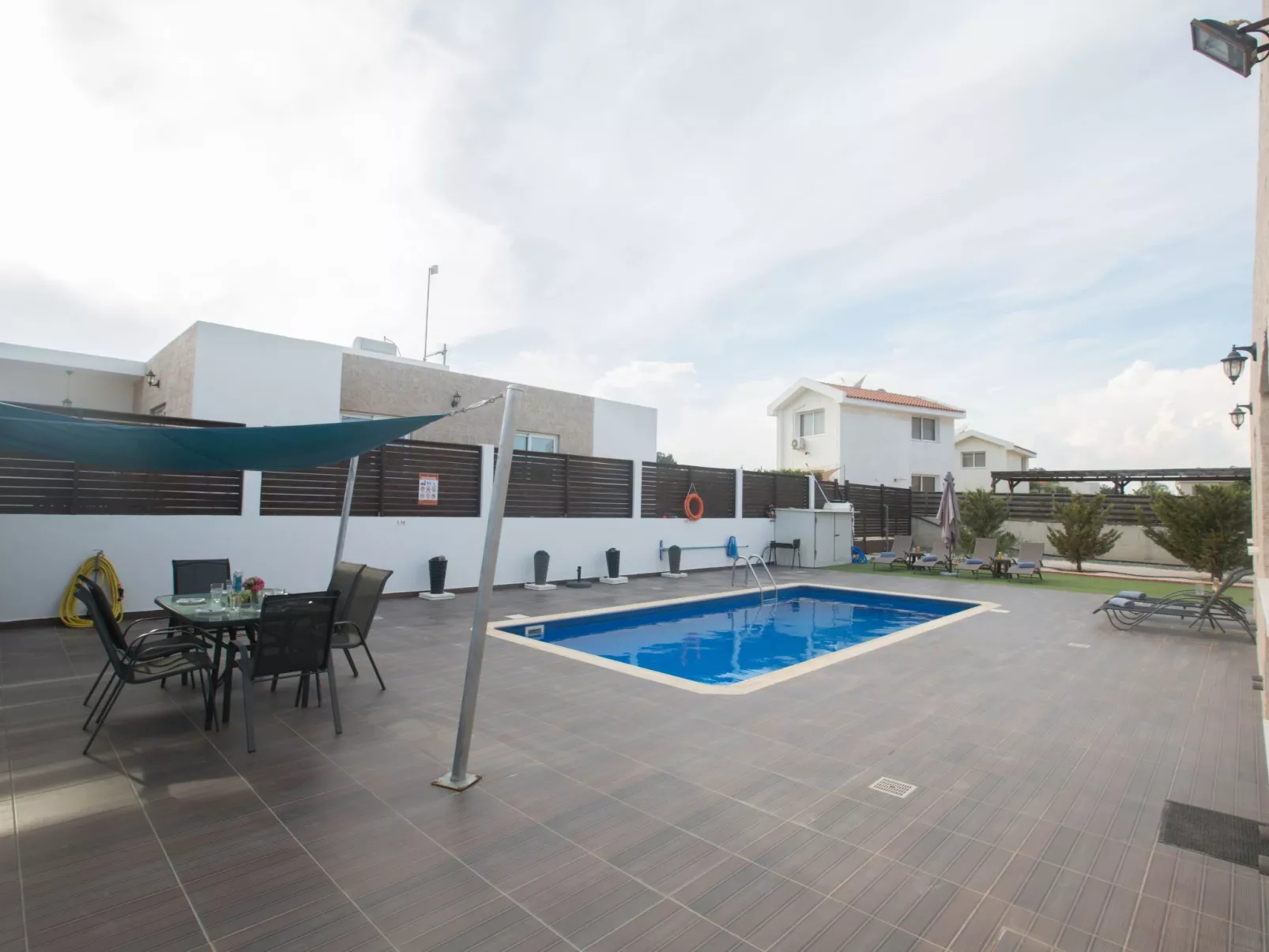 3-Schlafzimmer-Villa in Protaras Zentrum mit Pool - Image-tags.info