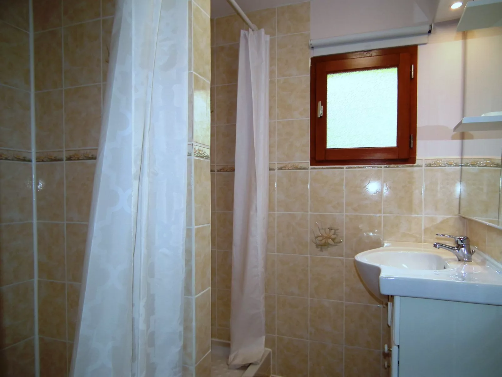 Feriendorf im Périgord Großes Ferienhaus für 18 oder 20 Personen. - Image-tags.info