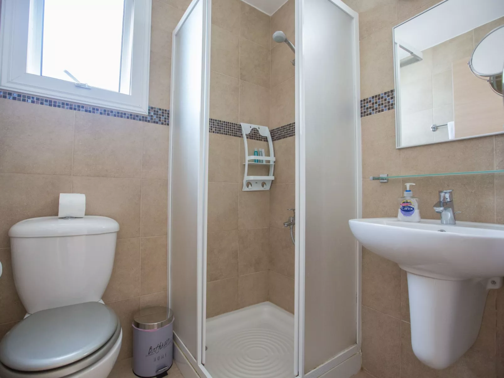 3-Schlafzimmer-Villa mit privatem Pool - Image-tags.info