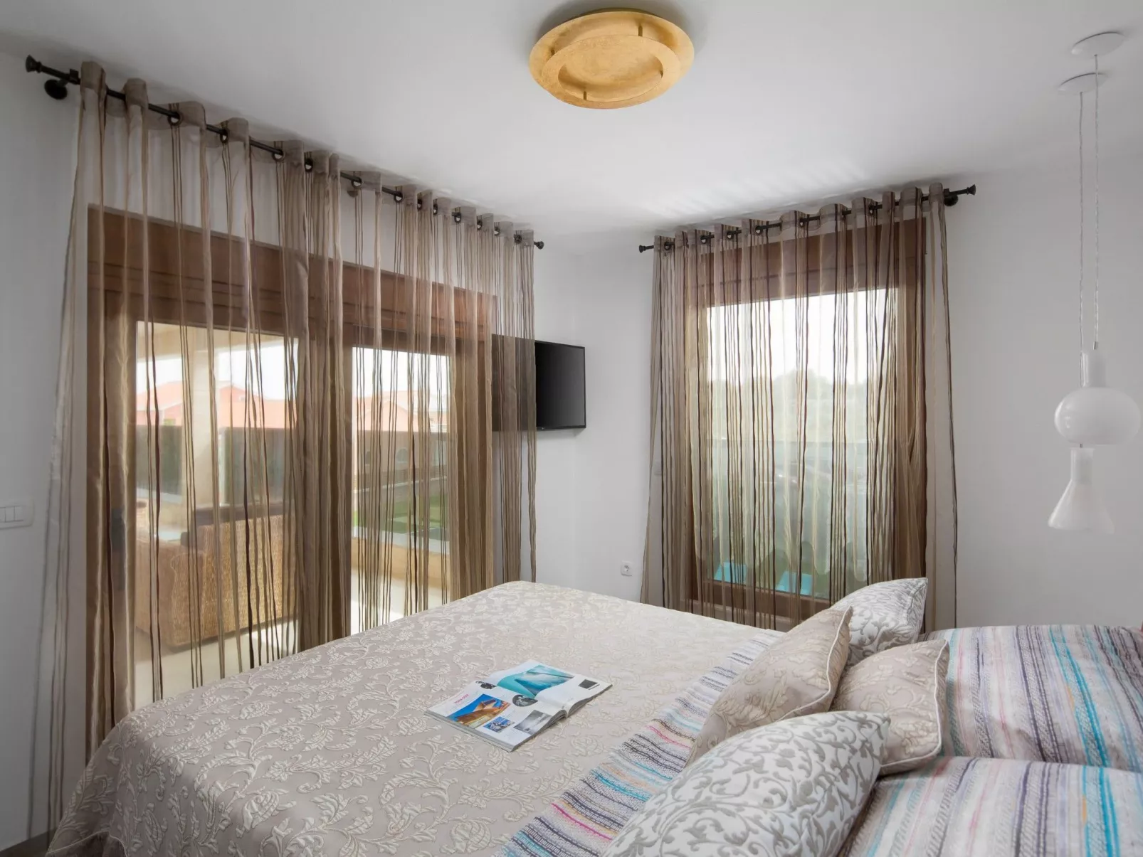 Villa Malibu Eclipse - Image-tags.info