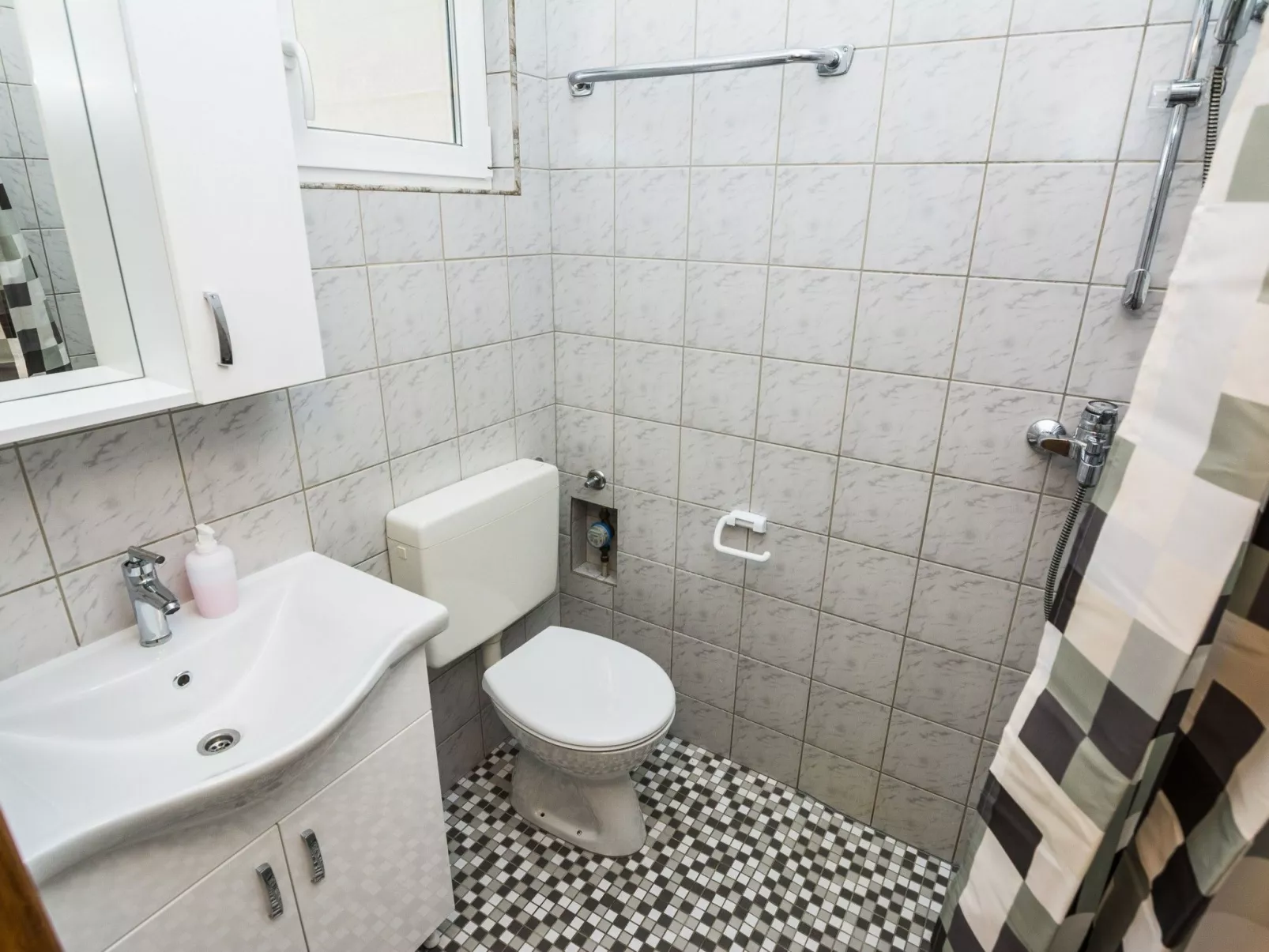 Apartment Skundric 4 - Image-tags.info