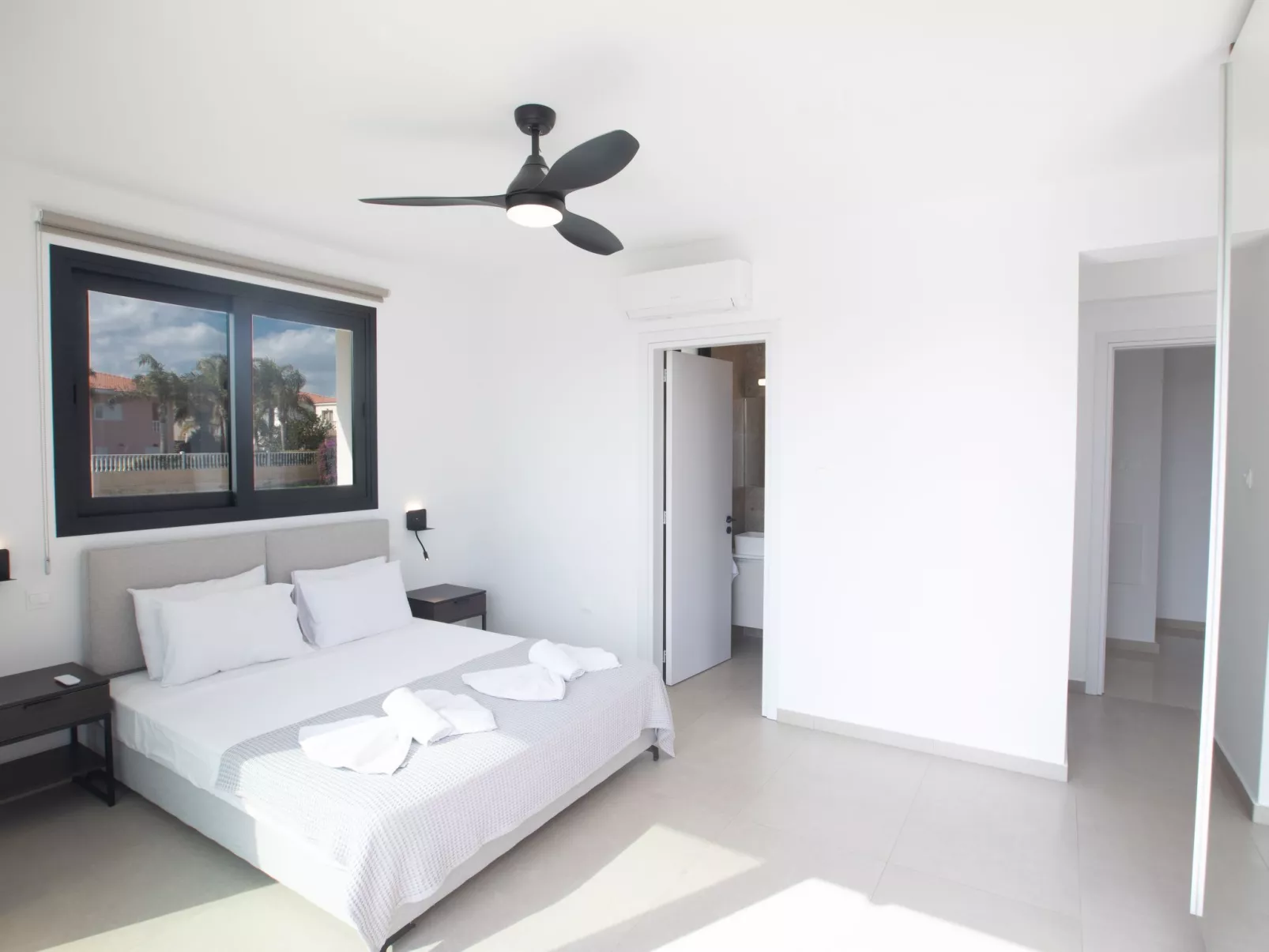 Haus in Paralimni mit Doppelveranda - Image-tags.info