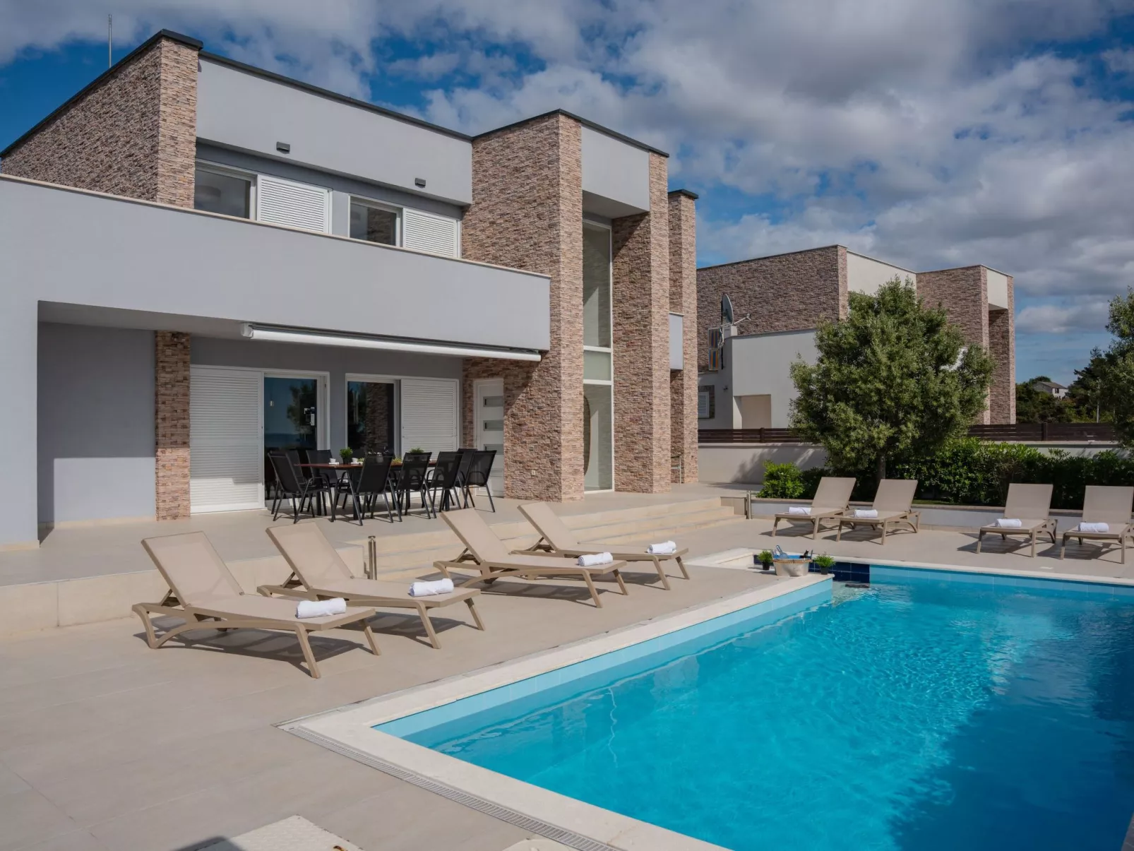 Luxuriöse Villa Royal I mit privatem Pool - Image-tags.info