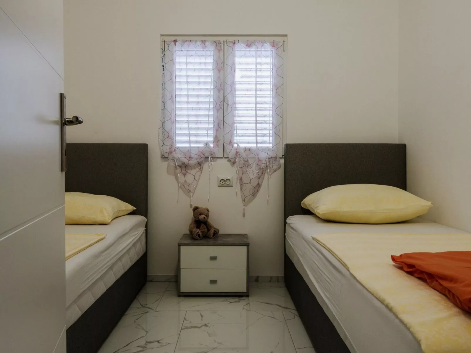 Apartment Kristija 1 - Image-tags.info