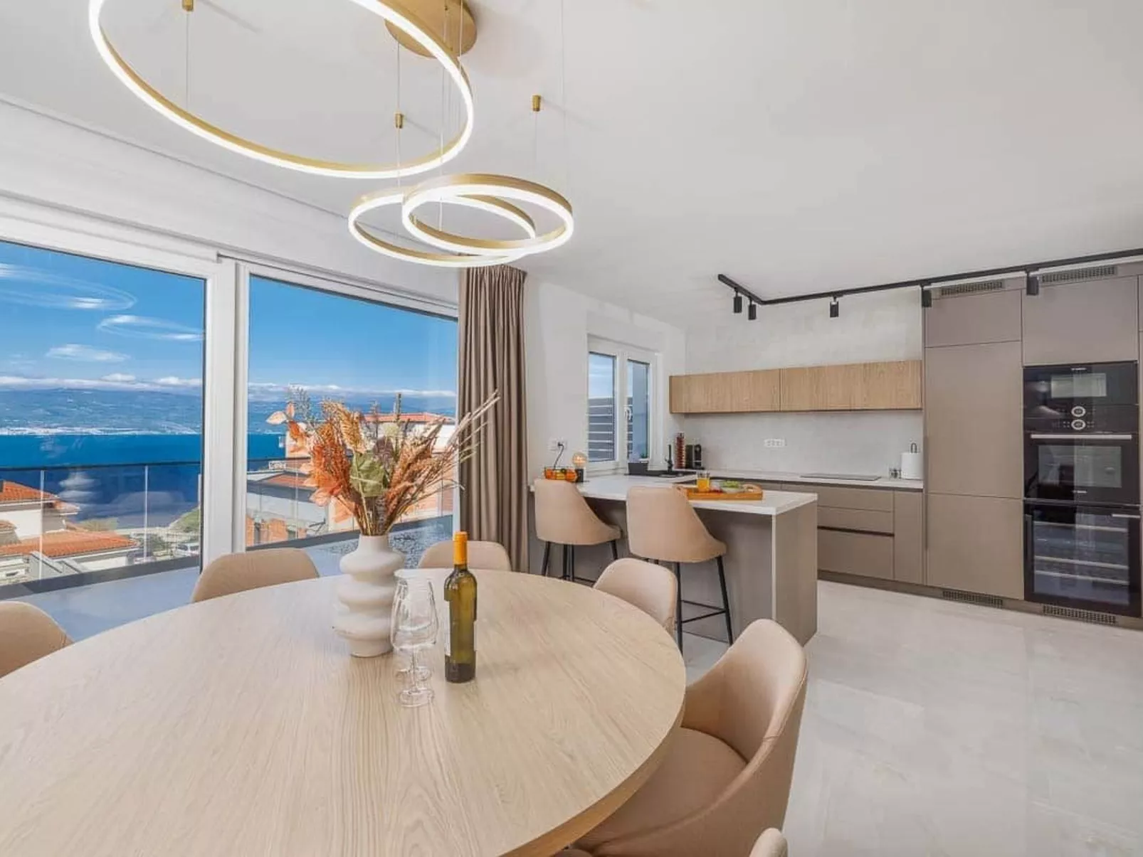 Brandneue Villa -beheizter Pool mit schönem Meerblick - Image-tags.info