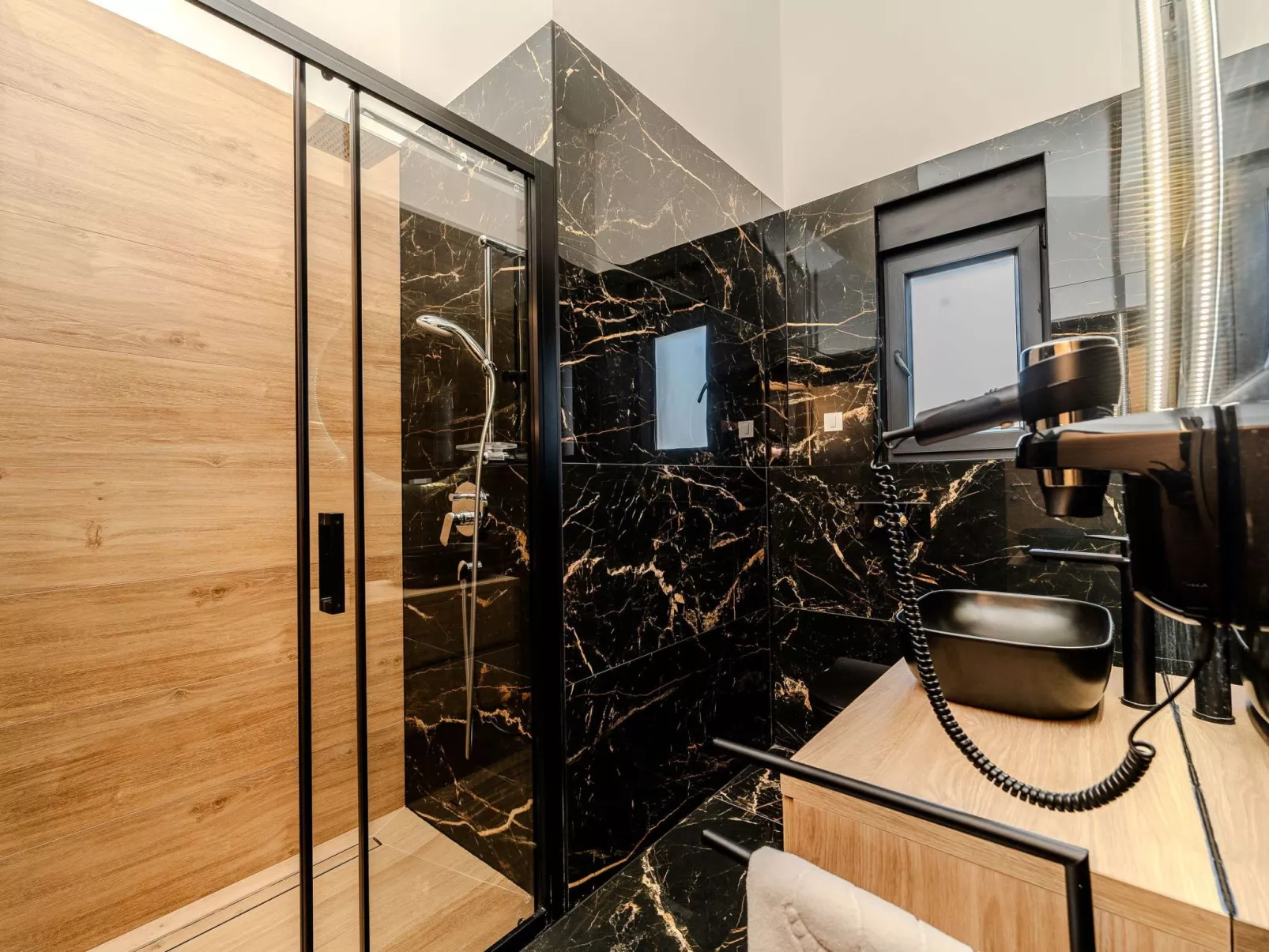 Apartment Royal 3 - Image-tags.info