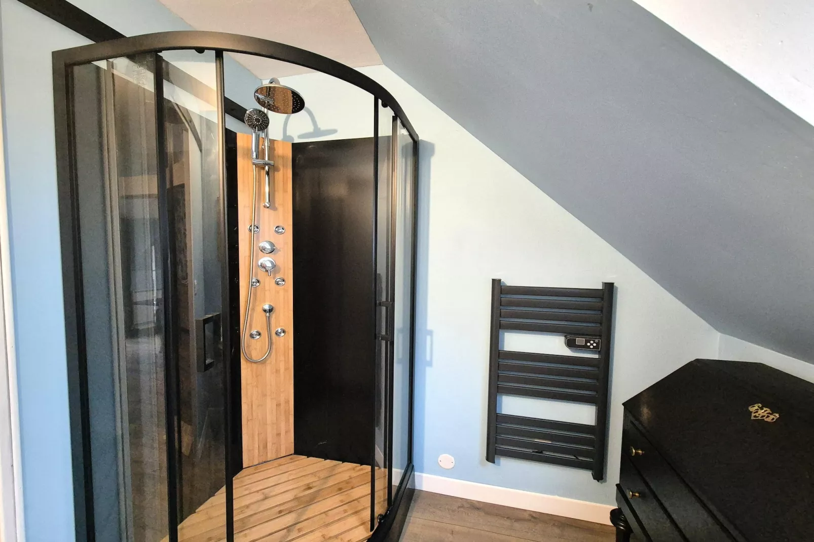 Studio au 1er étage - Badkamer