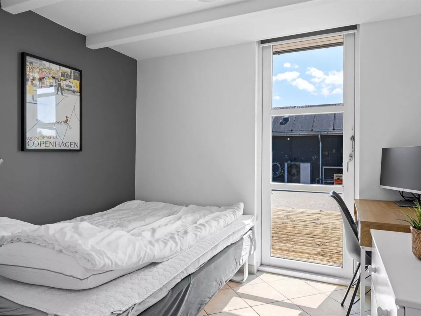 "Mildred" - 400m from the sea - Binnen