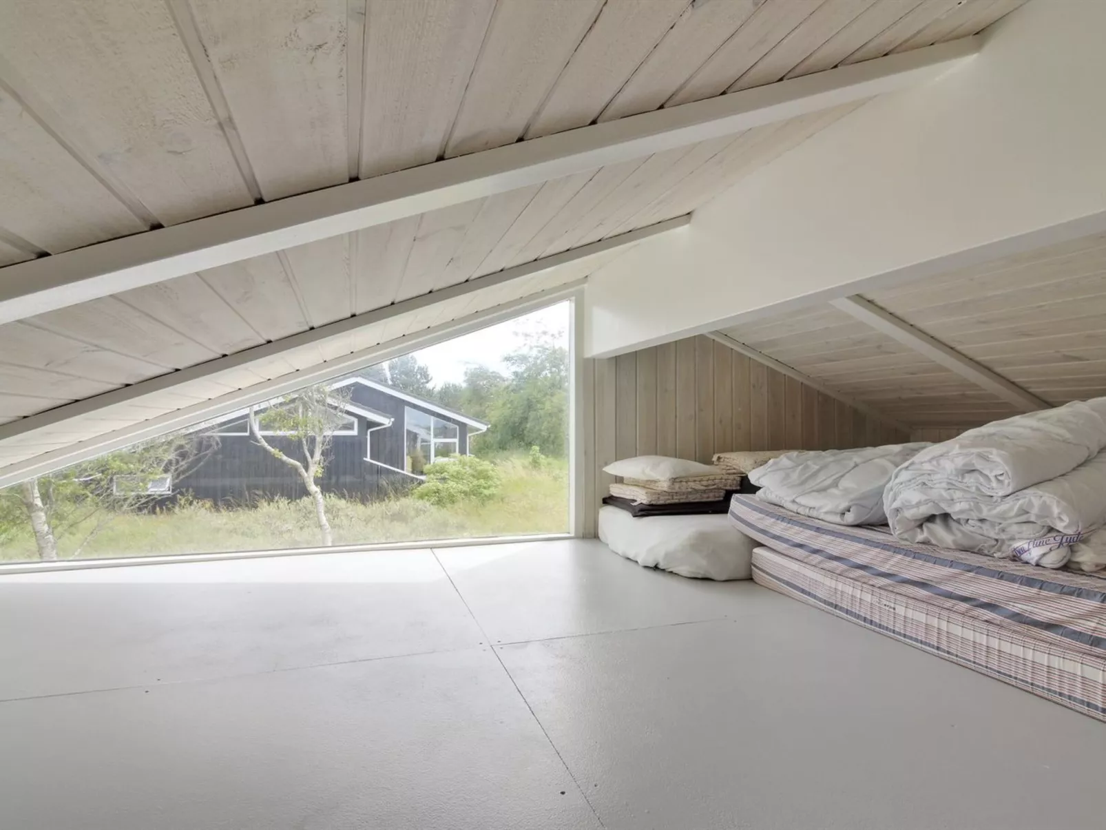 "Ilmo" - 950m from the sea - Binnen