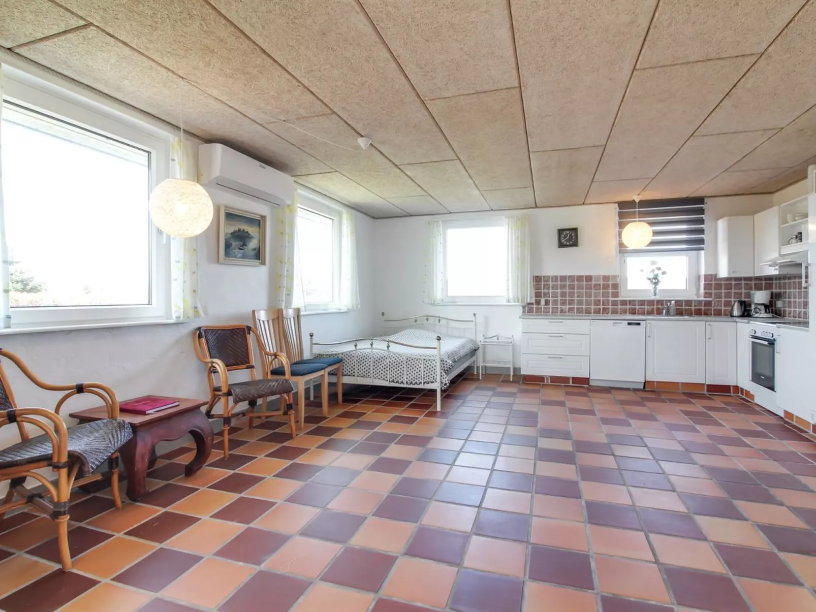 "Idolf" - 2km from the sea-Binnen