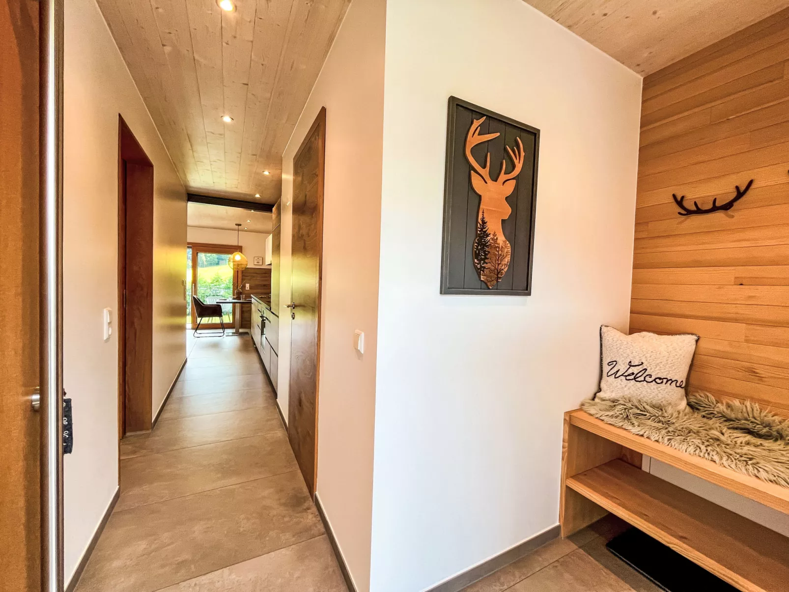 Kinast (HFT201) - Binnen