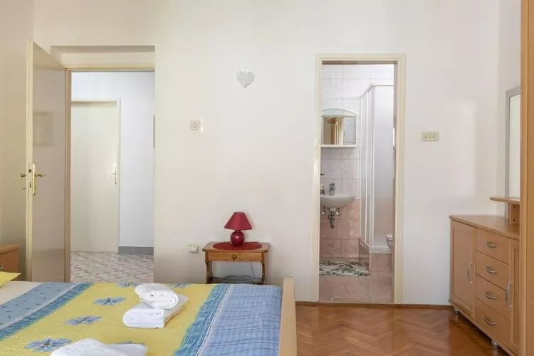 Apartment in Makarska 
