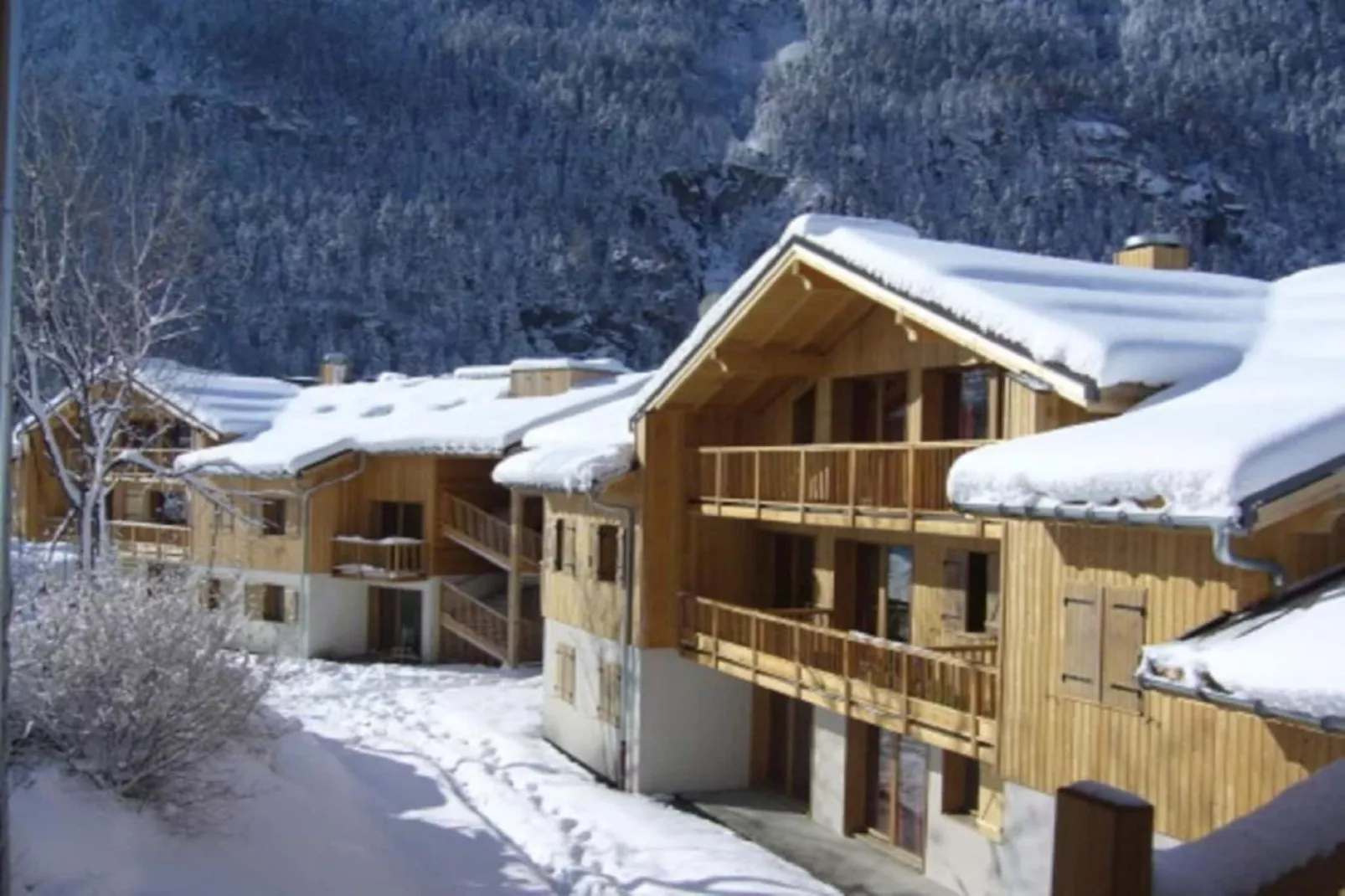 Hameau 4 502 - SPA & PISCINE appartement 6 pers - Buitenlucht