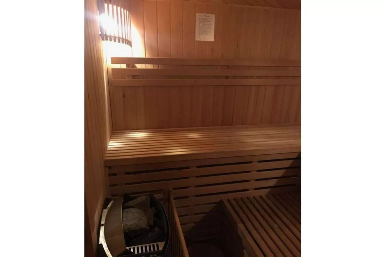178168-Sauna