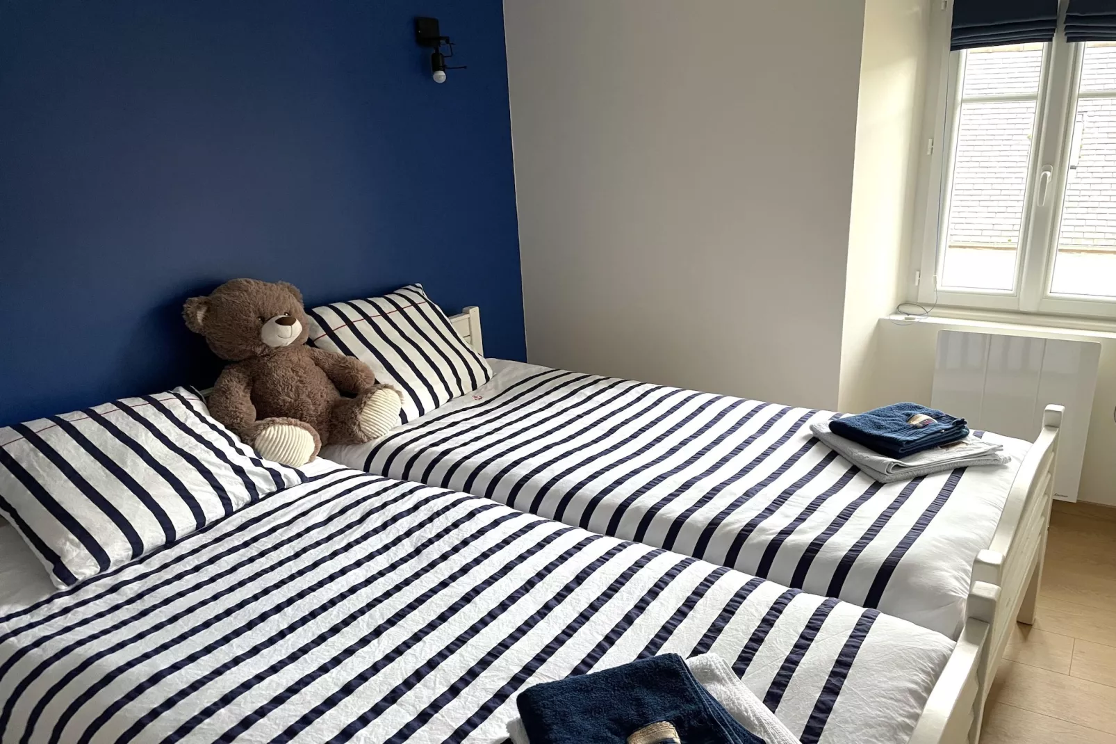 Maison de ville avec terrasse/jardin Guerlesquin-Slaapkamer