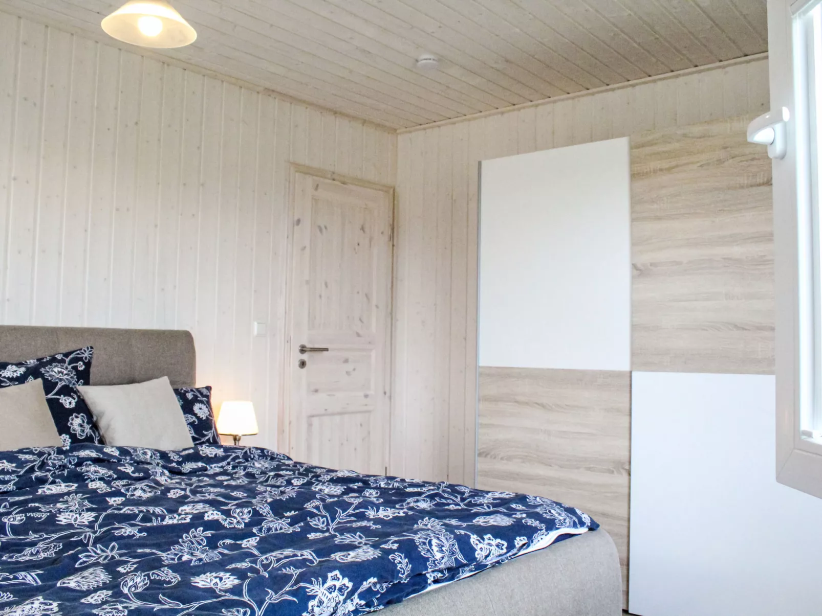 Ferienhaus am Wasser-Binnen