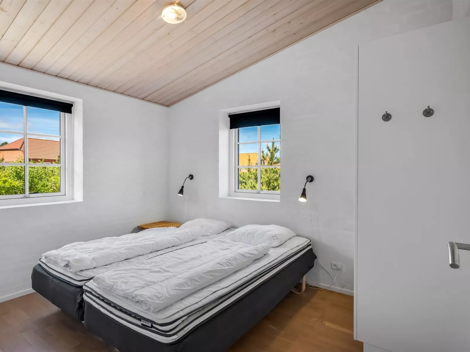 "Merit" - 3.2km from the sea - Binnen