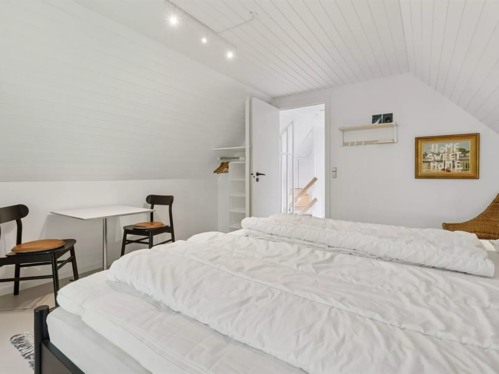 "Bedrija" - 200m from the sea-Binnen