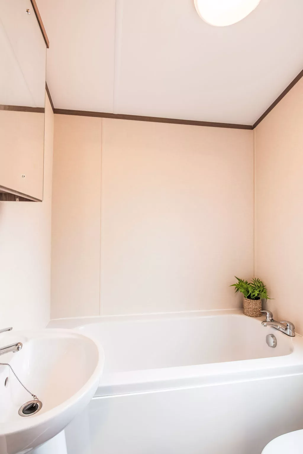 ScottishHighlands.LochNess - Binnen