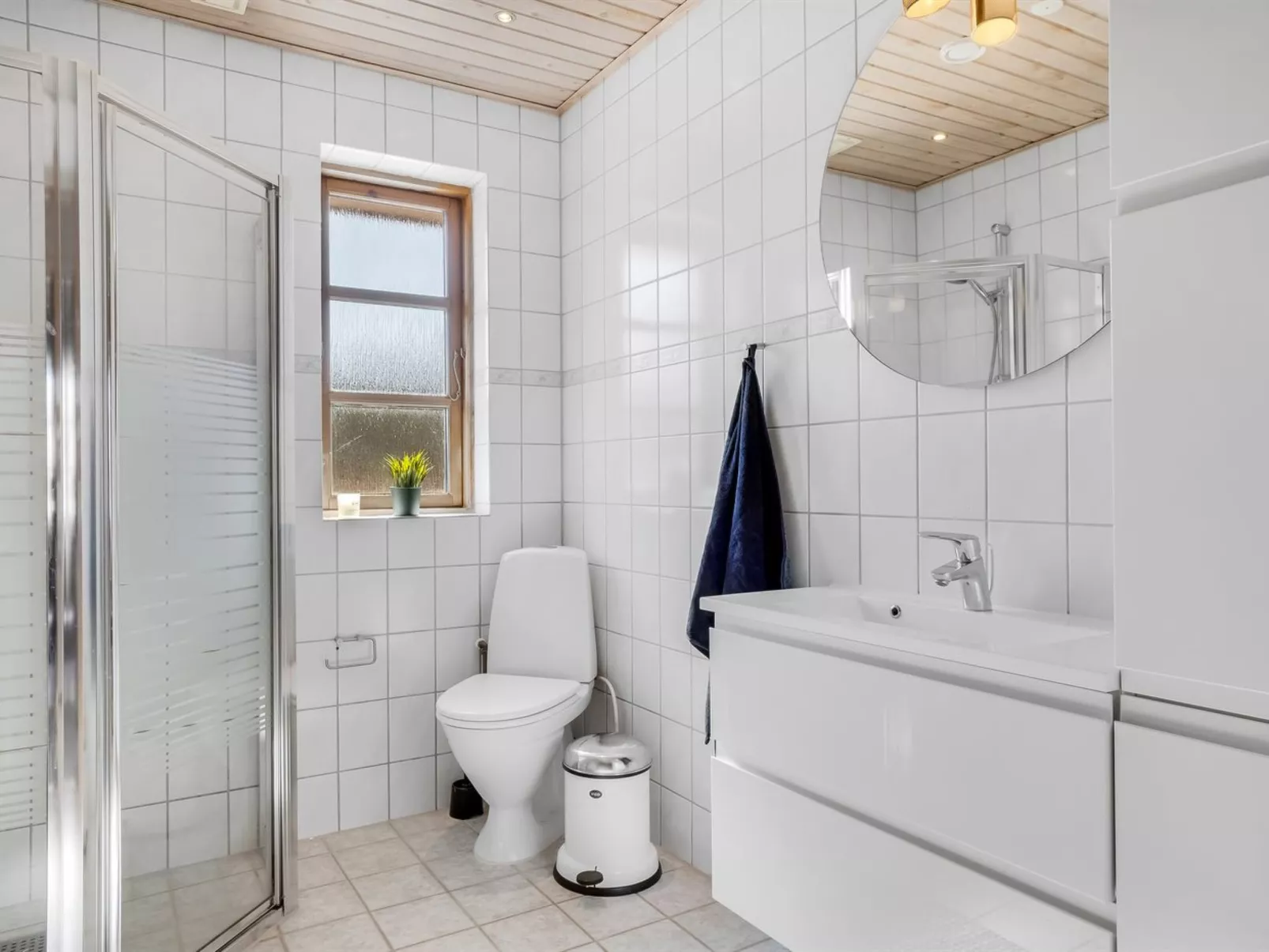 "Uolevi" - 600m from the sea - Binnen