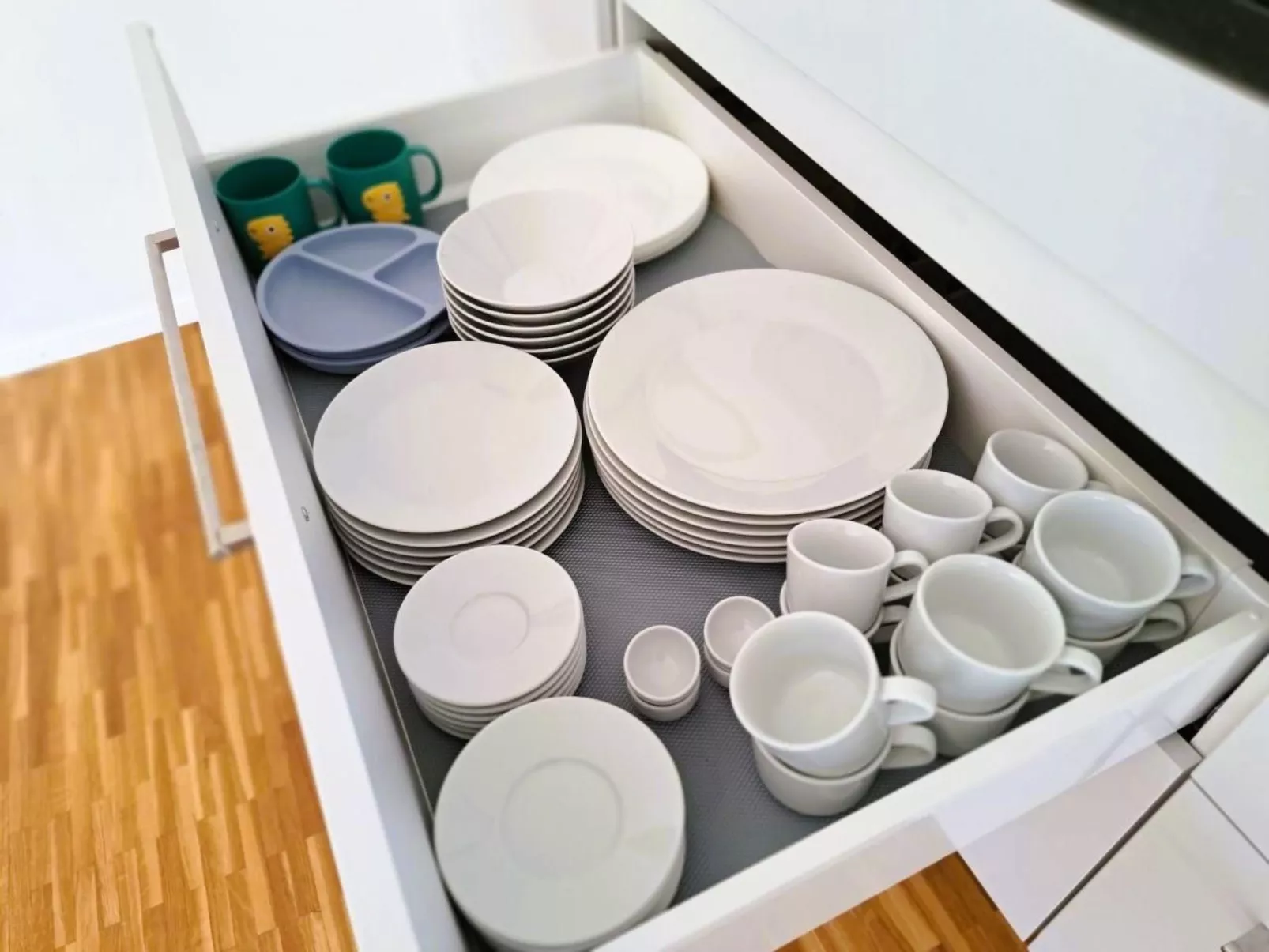 Aare View Apartment - Image-tags.info