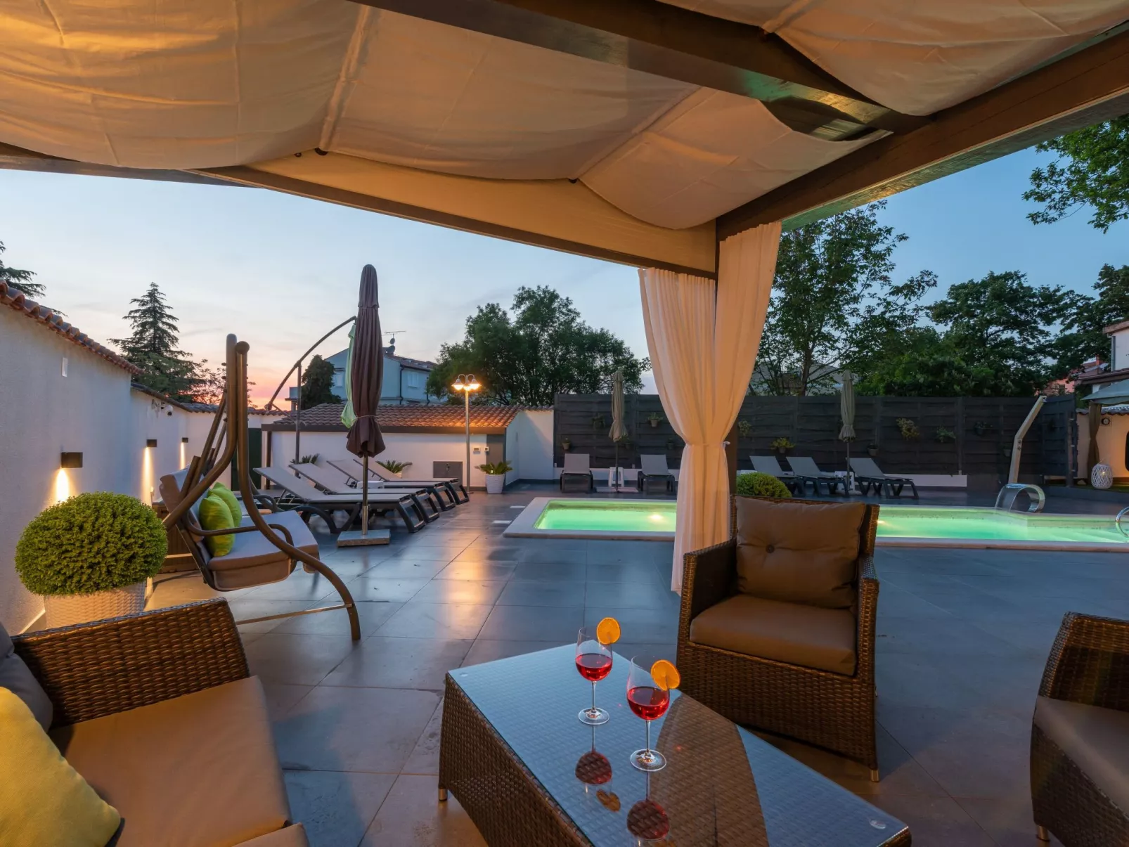 Haus Garden - Buiten