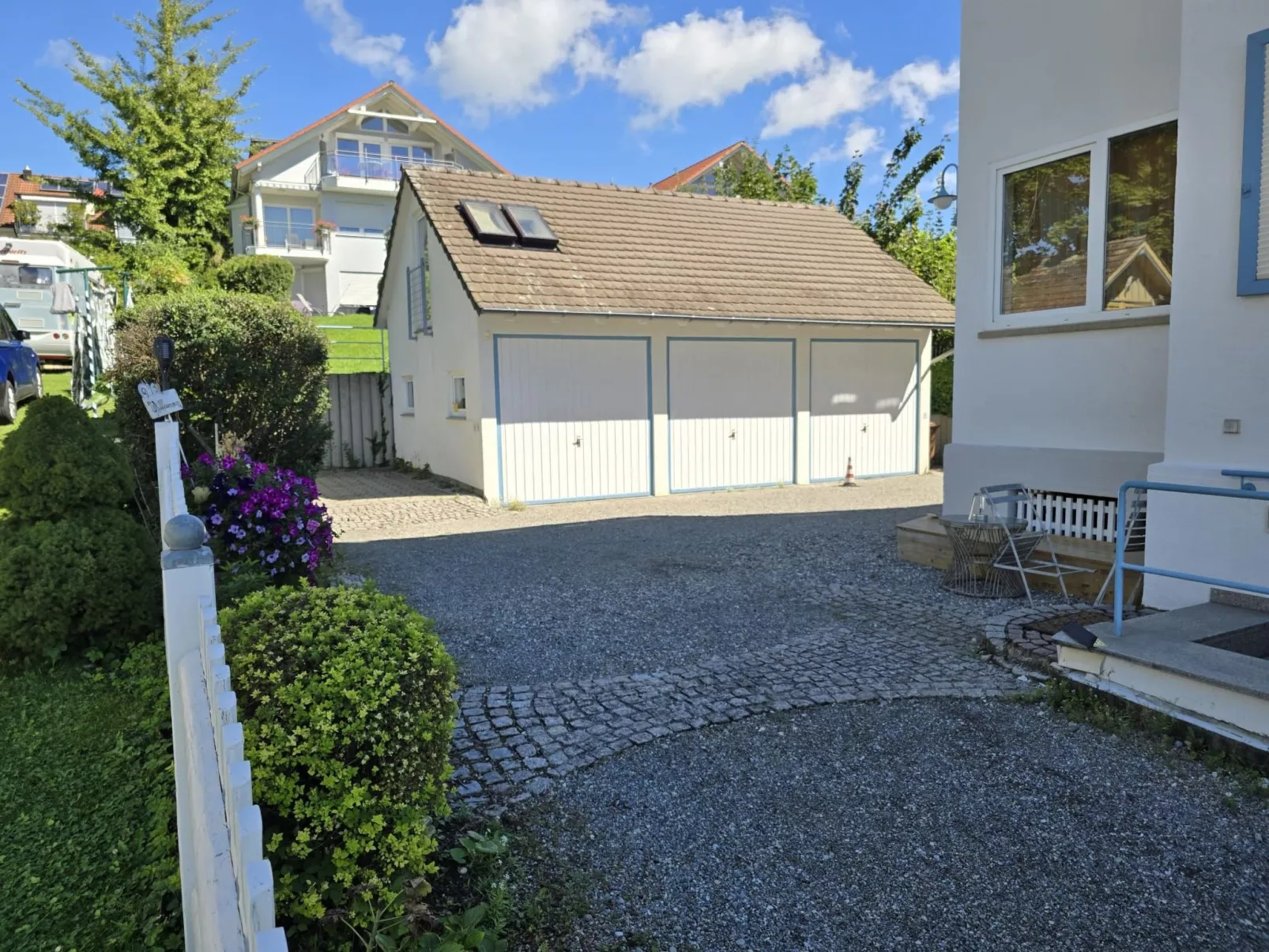 Wohnung B mit Balkon - Image-tags.info