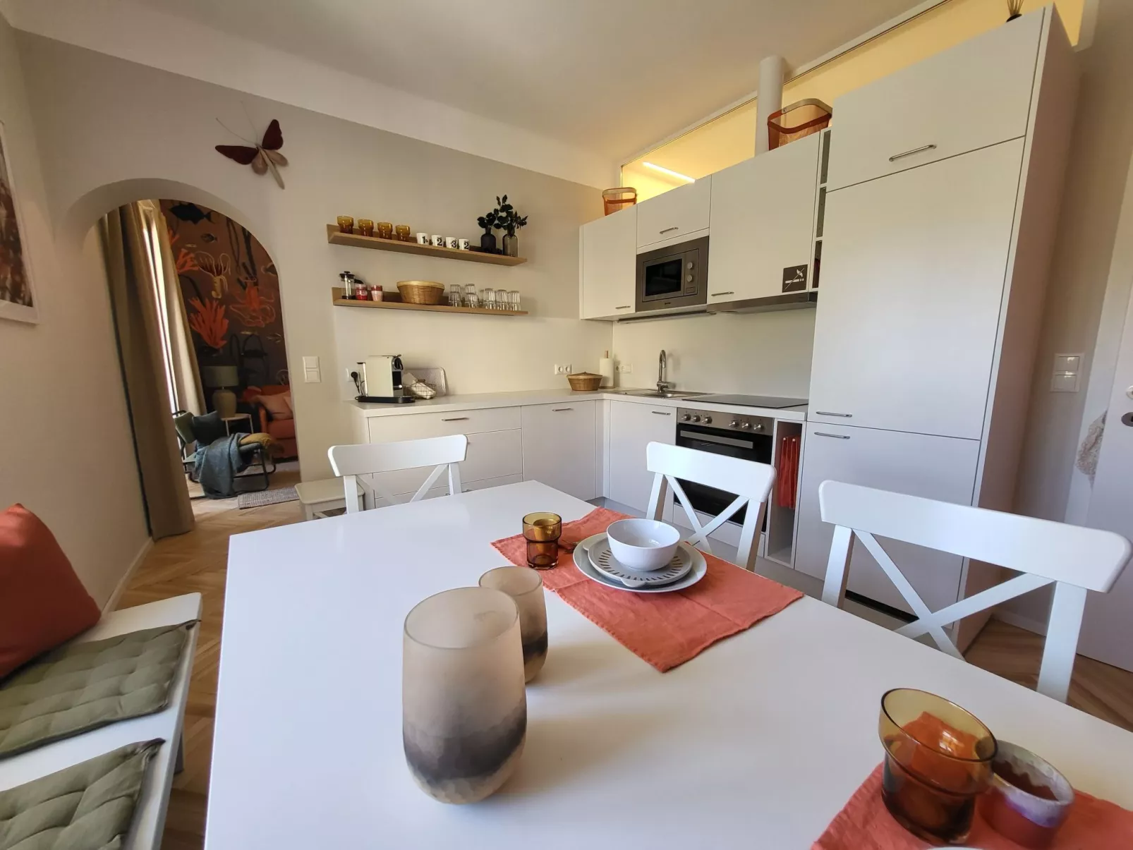 Orange Flat neben K-F-Universität, neu und gemütlich, mit Parkplatz - Image-tags.info