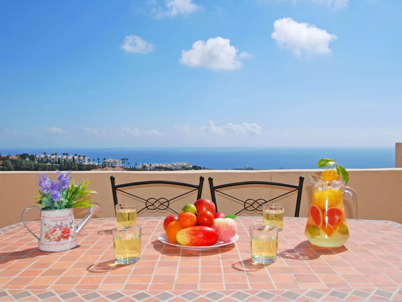 Penthouse, Jacuzzi, Meerblick, BBQ,wifi, AC - Buiten