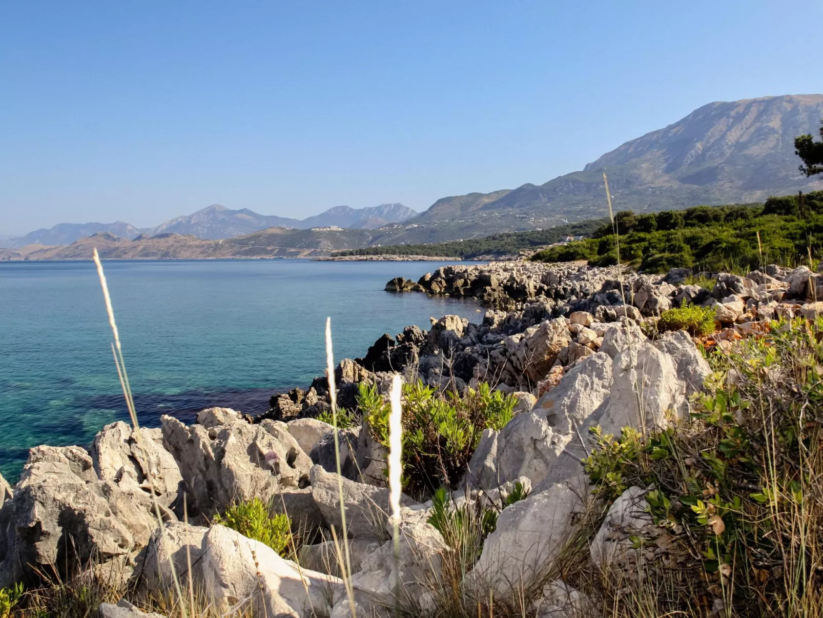 Wohnung in Utjeha-Bušat mit Terrasse und Grill-Image-tags.info