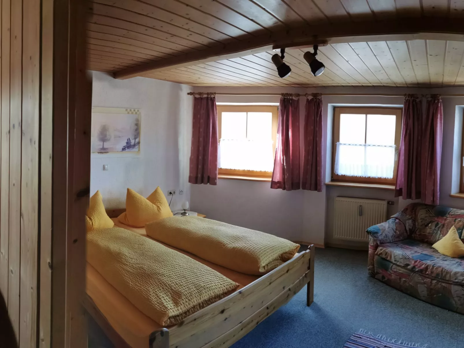 Mit komplett eingerichteter Küchenzeile im Wohnraum - Image-tags.info