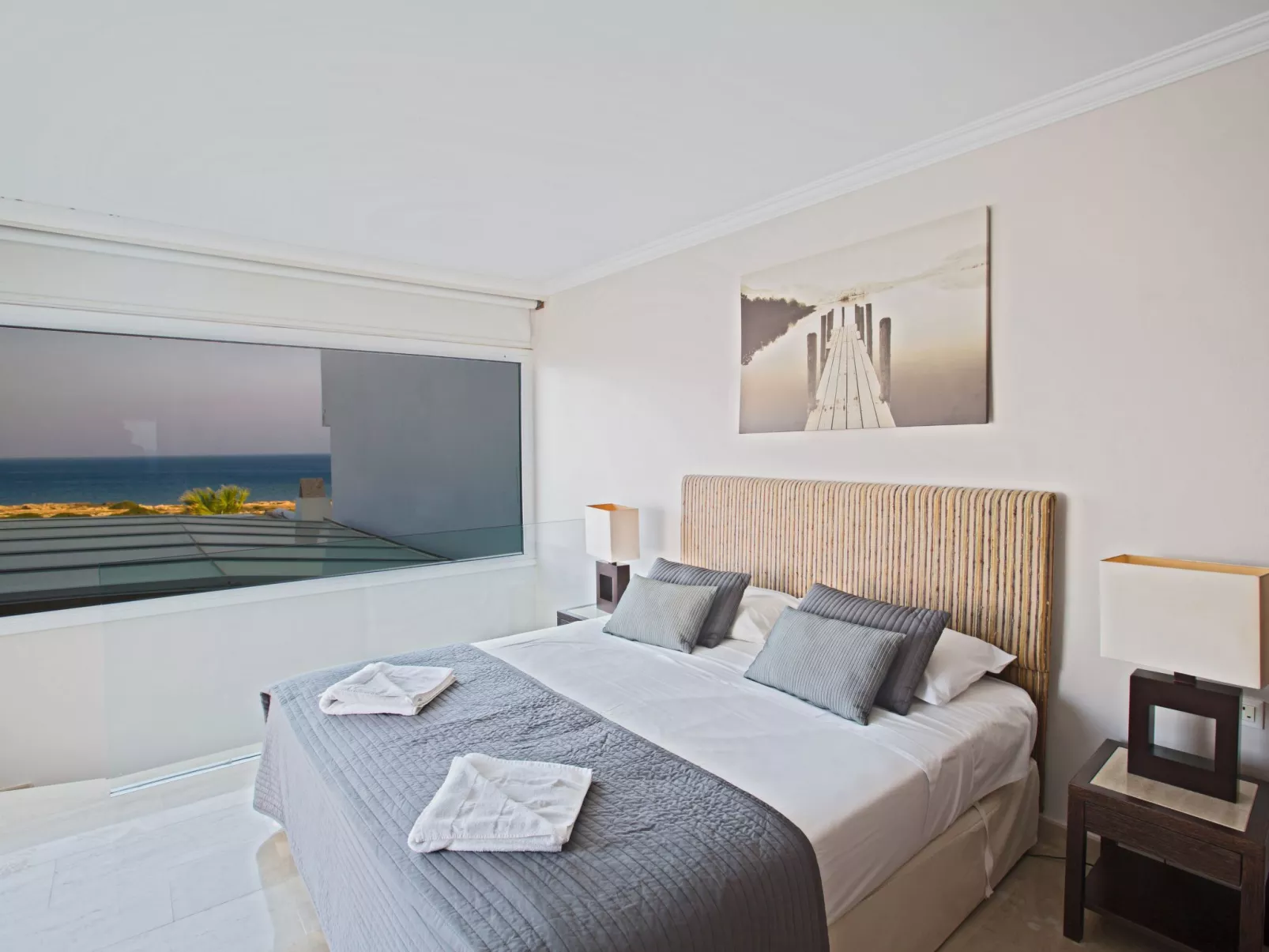 Geräumige Ferienvilla mit atemberaubendem Ausblick - Image-tags.info