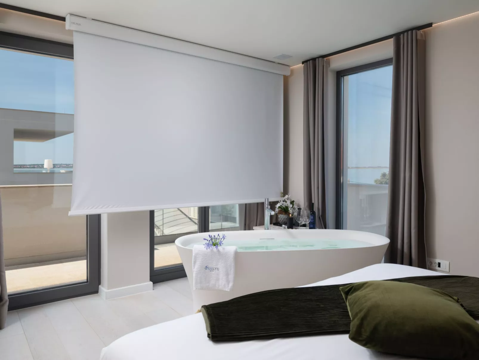 Four Seasons Vrsi - Image-tags.info