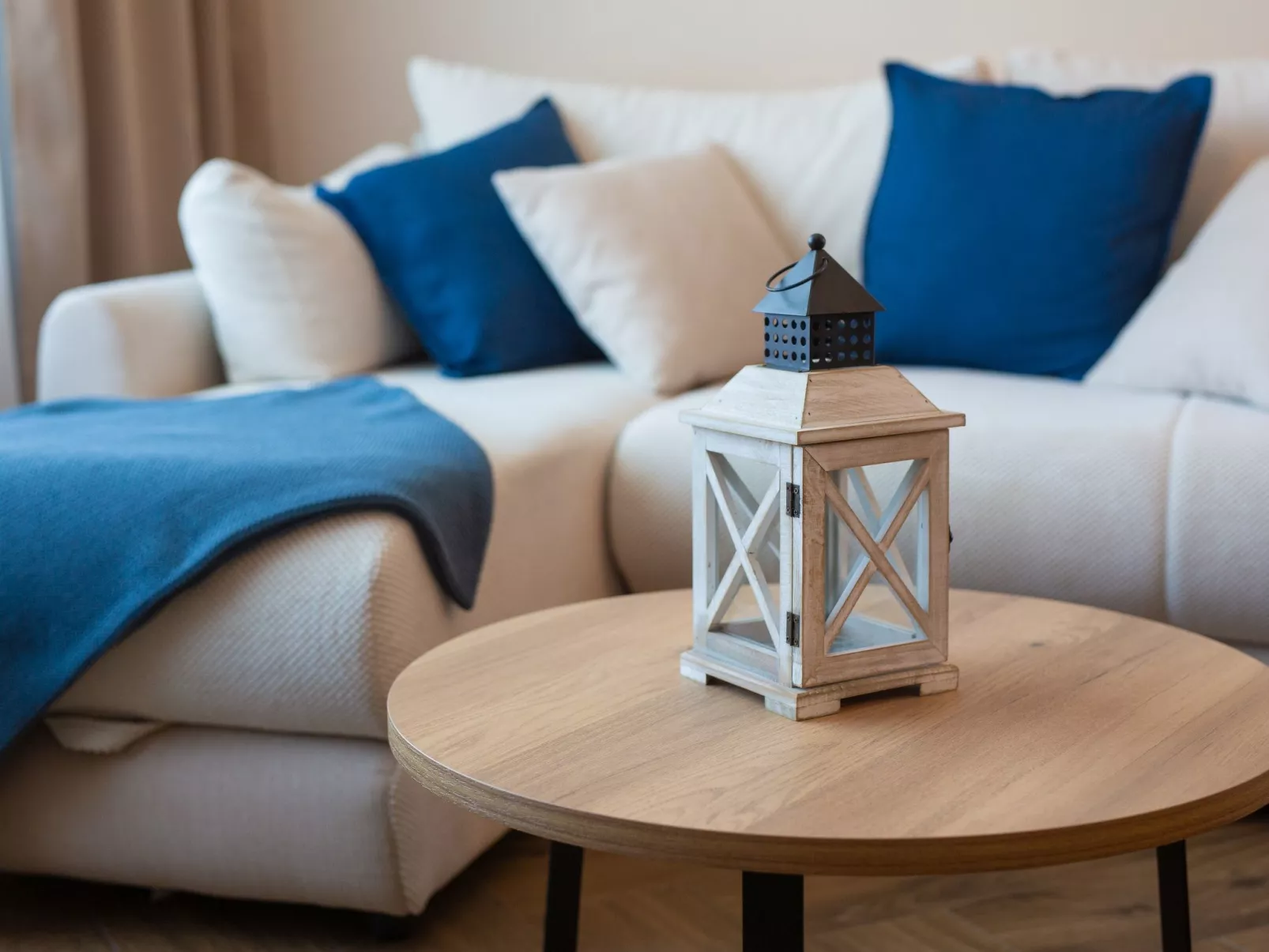 "Lana" mit Schwimmbad - Image-tags.info