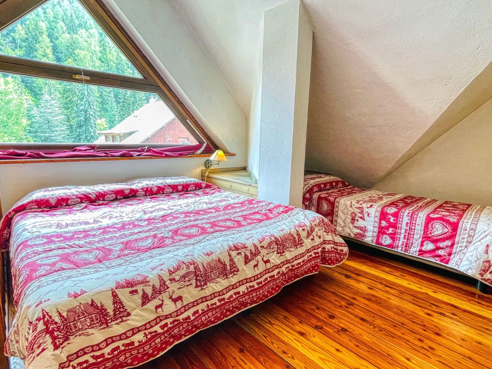 Zwei-Zimmer-Wohnung im Dachgeschoss 5 p. l. Villa Frejus - Image-tags.info