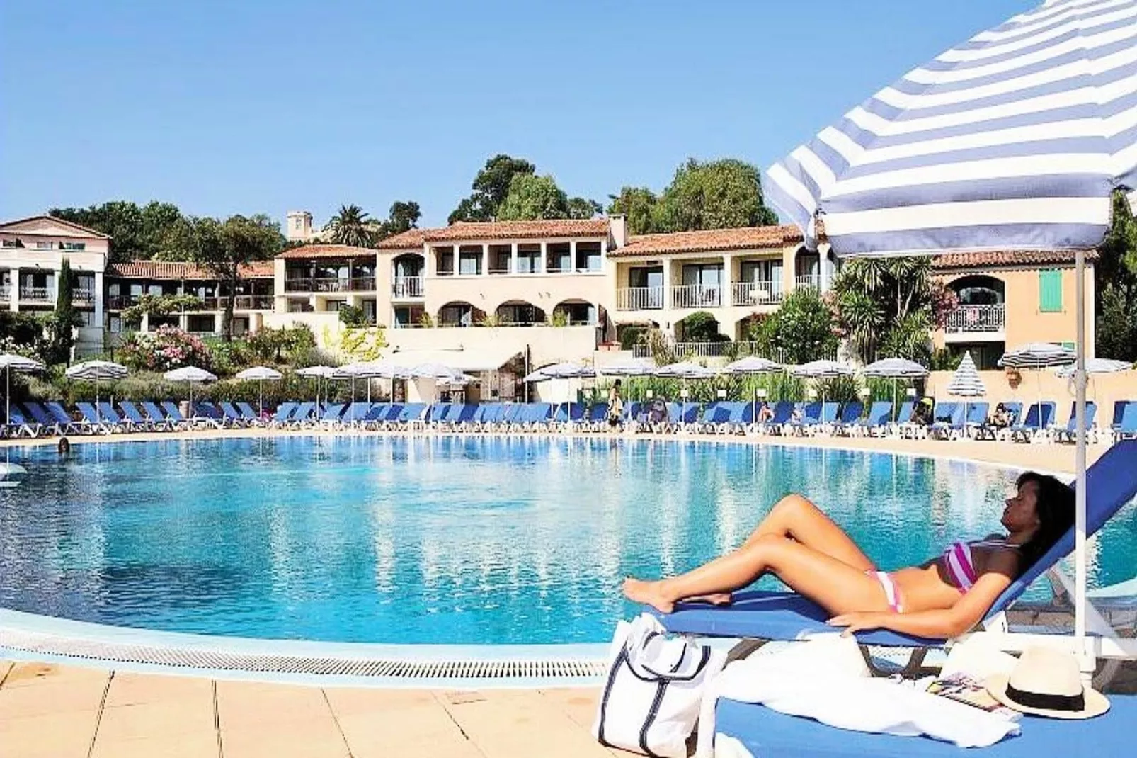 Résidence Les Parcs de Grimaud - maeva Home-Zwembad