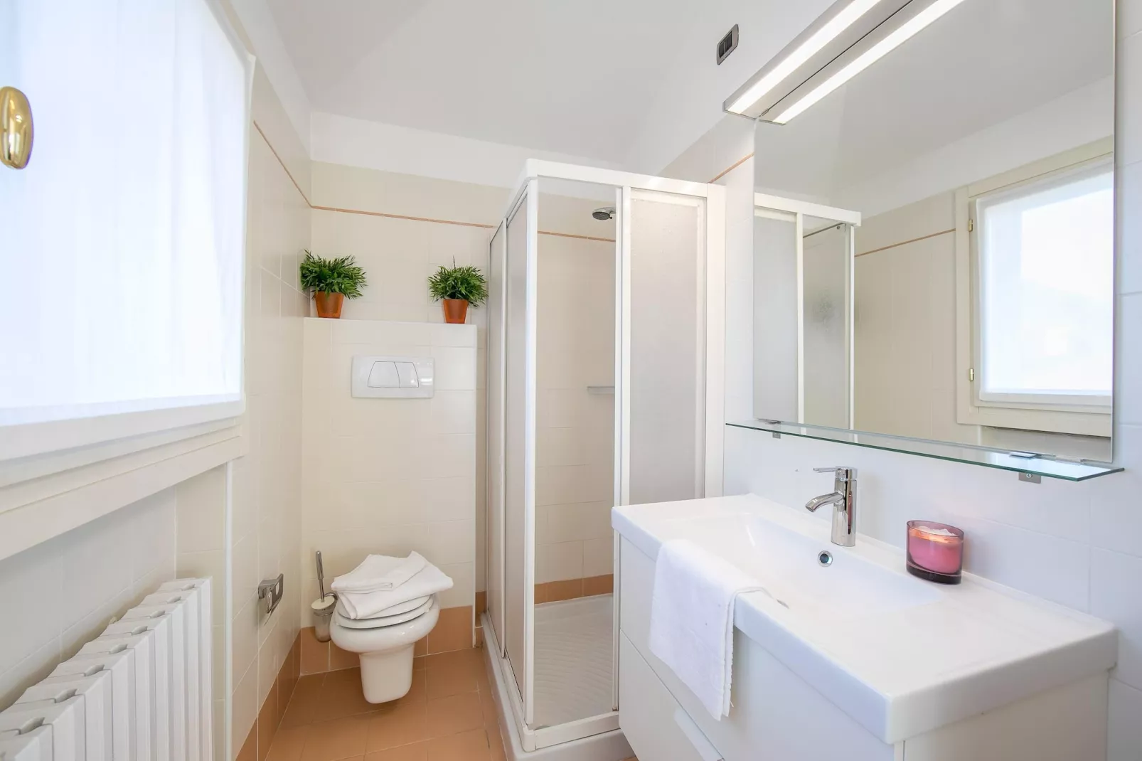 RESIDENCE PORTO LETIZIA - VILLAS-STUDIO 4 PAX VISTA LAGO PLUS 8213 - VSLP4 - Badkamer