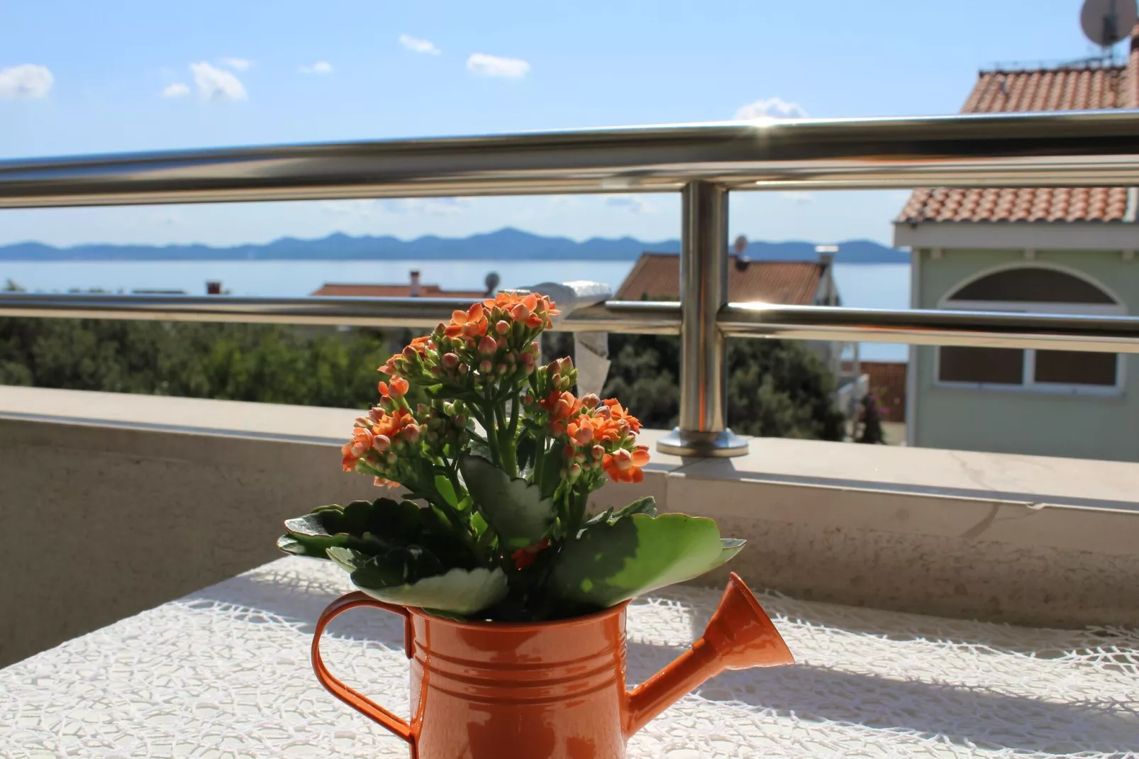 Cozy apartment in Zadar - Kozino with seaview-Uitzicht zomer