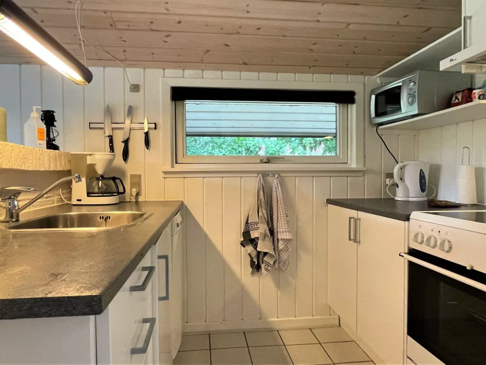 "Estelle" - 575m to the fjord - Binnen