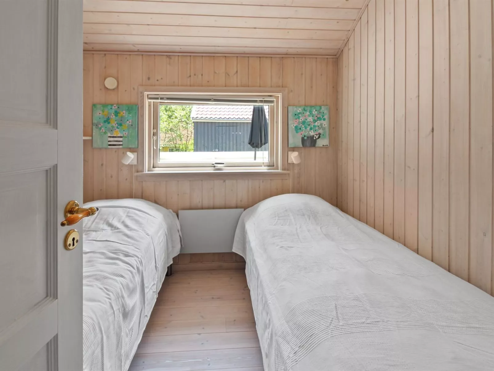 "Nikoletta" - 250m from the sea-Binnen