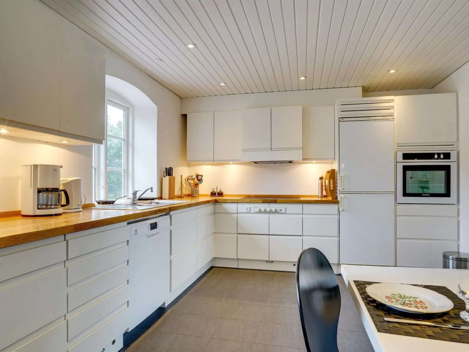 "Rebana" - 30m from the sea - Binnen