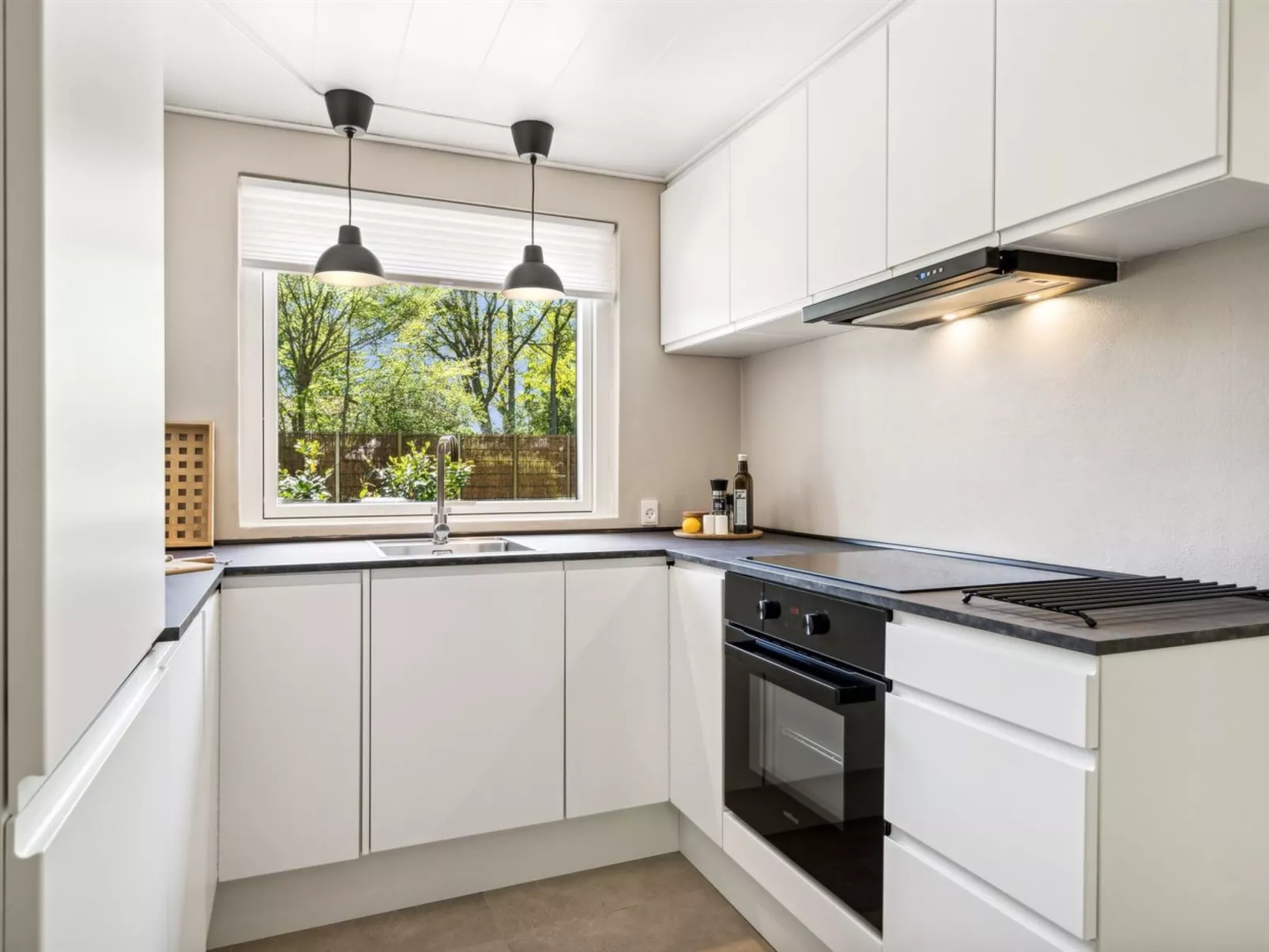 "Roze" - 450m from the sea - Binnen