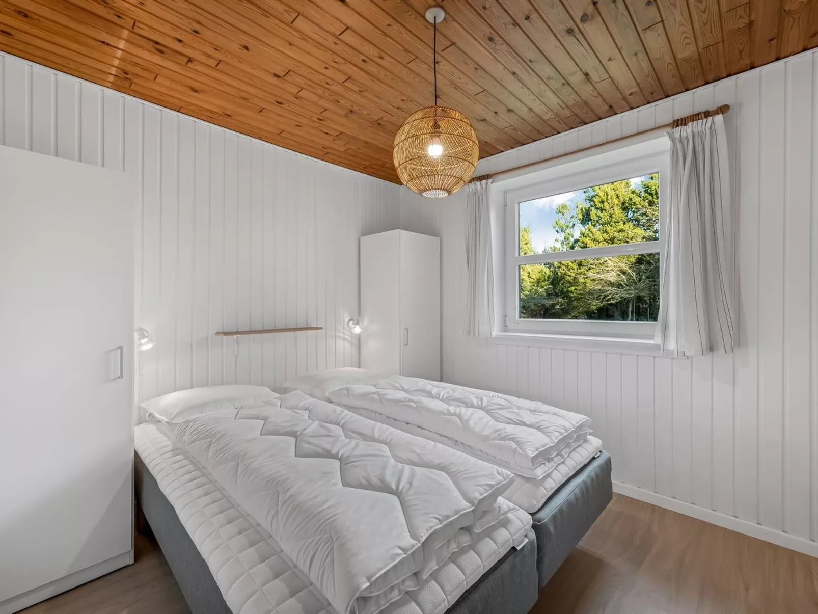 "Åsemarie" - 500m to the fjord-Binnen