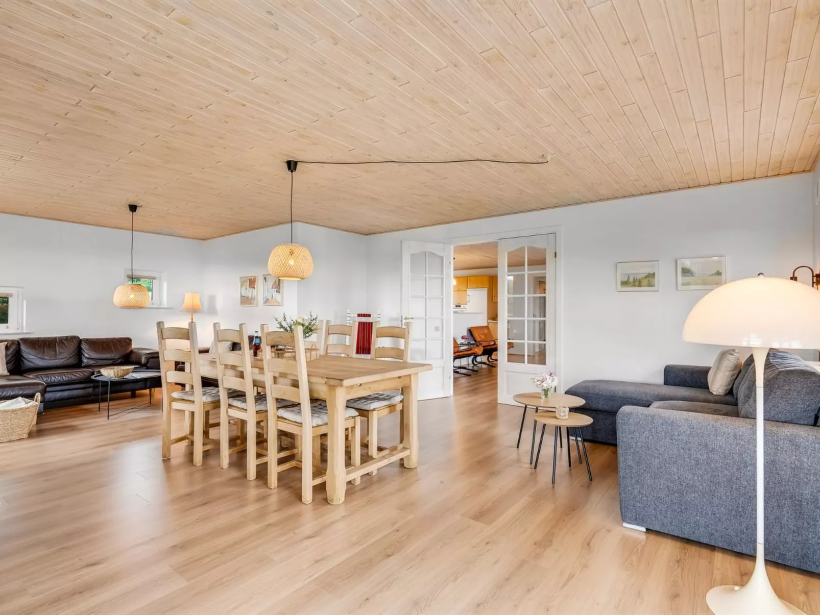 "Erja" - 300m to the fjord-Binnen