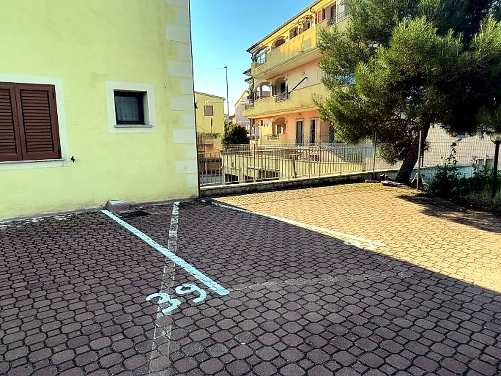 Pellicano Azzurro-Buiten