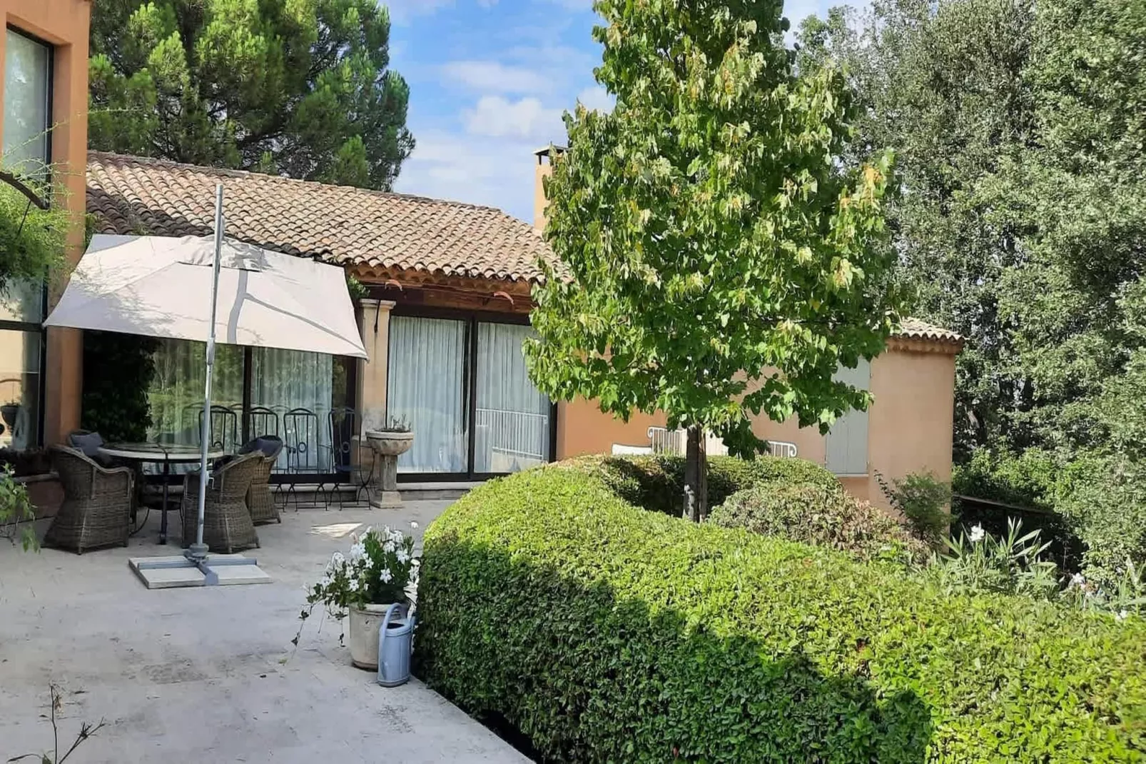 Villa Maquis – Charme provençal & vue d’exception-Terrasbalkon