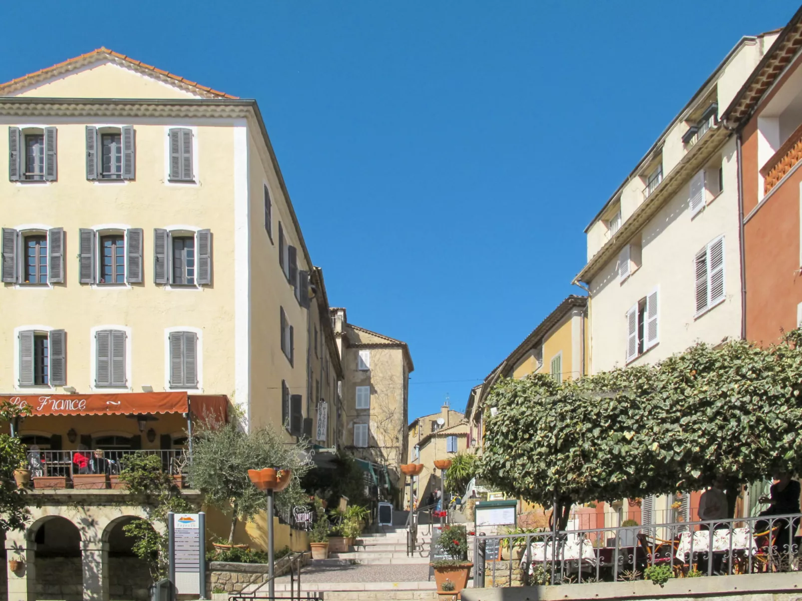 Hameaux de la Calade (FEN171)-Omgeving