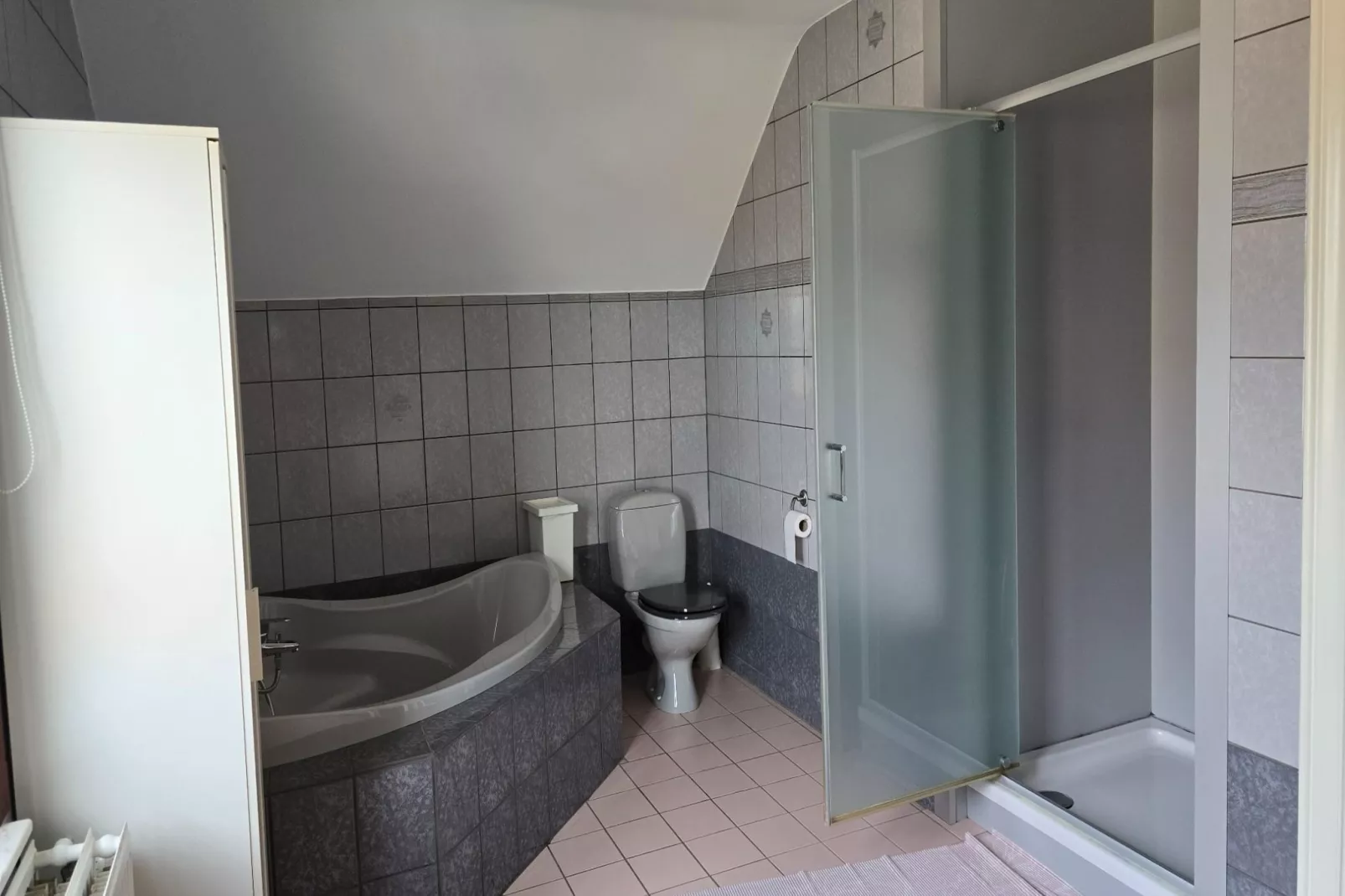 Hof van Kalenberg-Badkamer