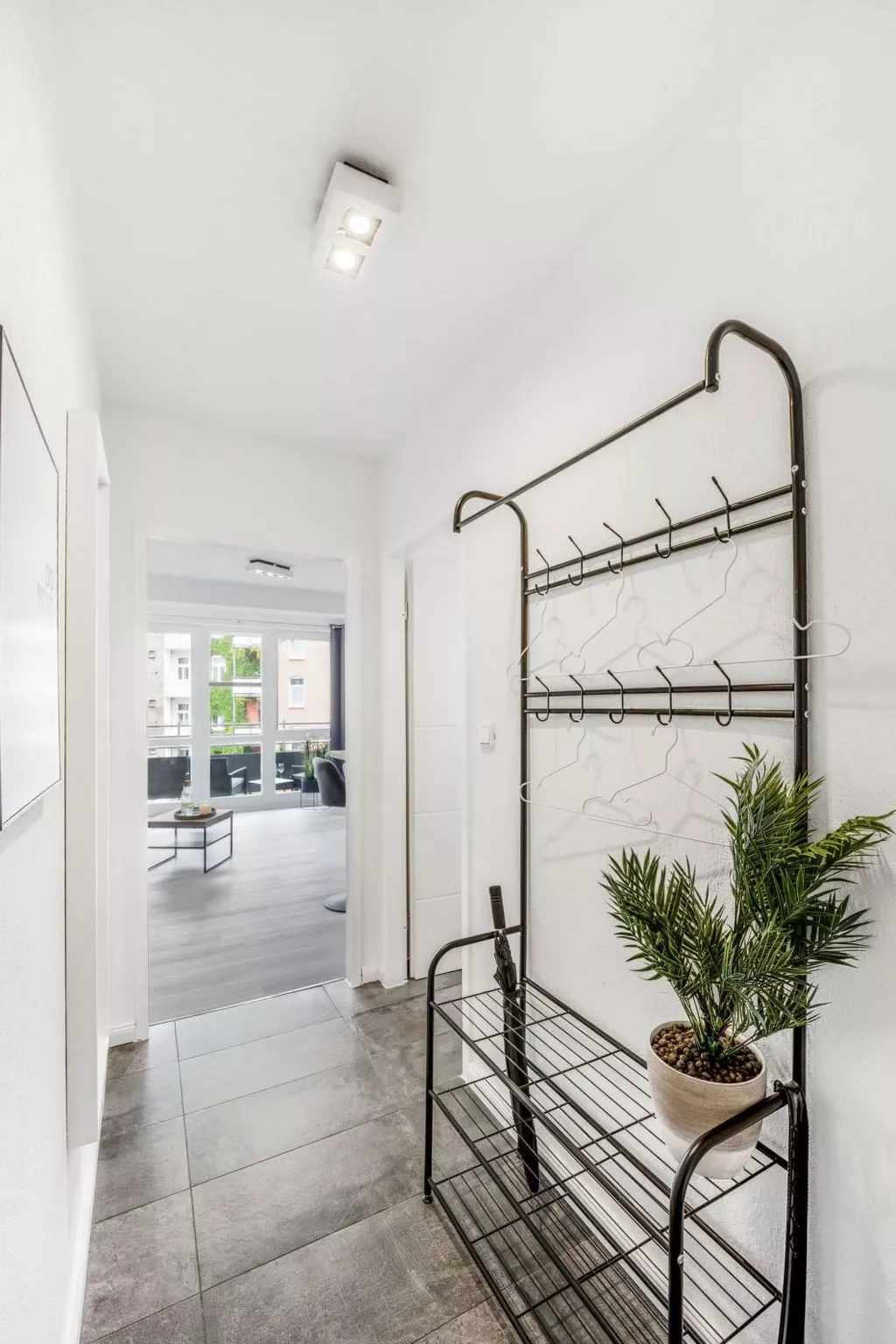 Appartement in Südfriedhof mit Großem Balkon - Image-tags.info