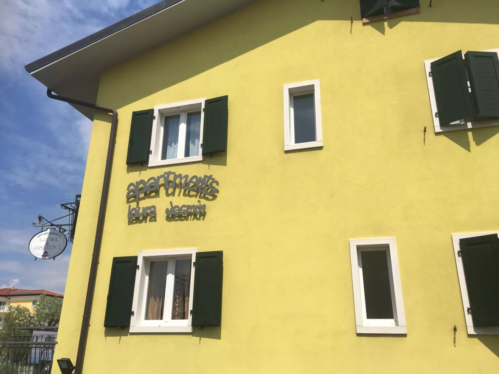 App nr. 3 - Image-tags.info